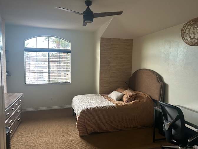 Lisa's room