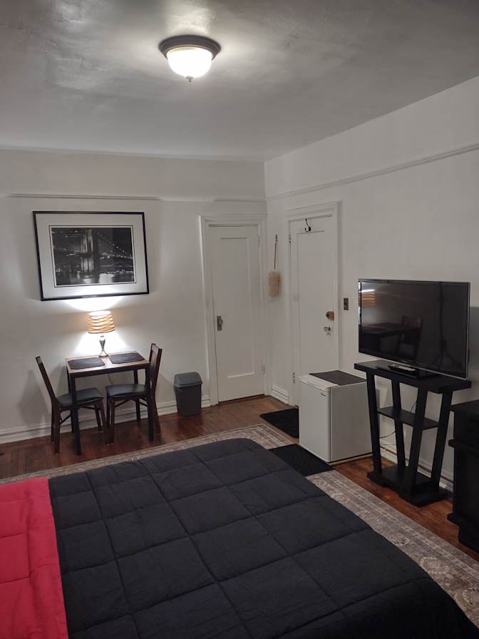 Stella Hez's room