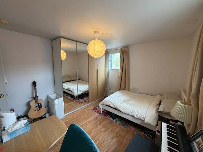 Dani's room