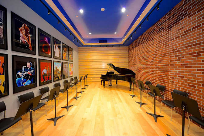 Dharmesh Sompura's room