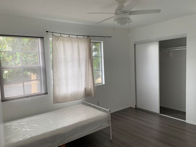 Wenny's room