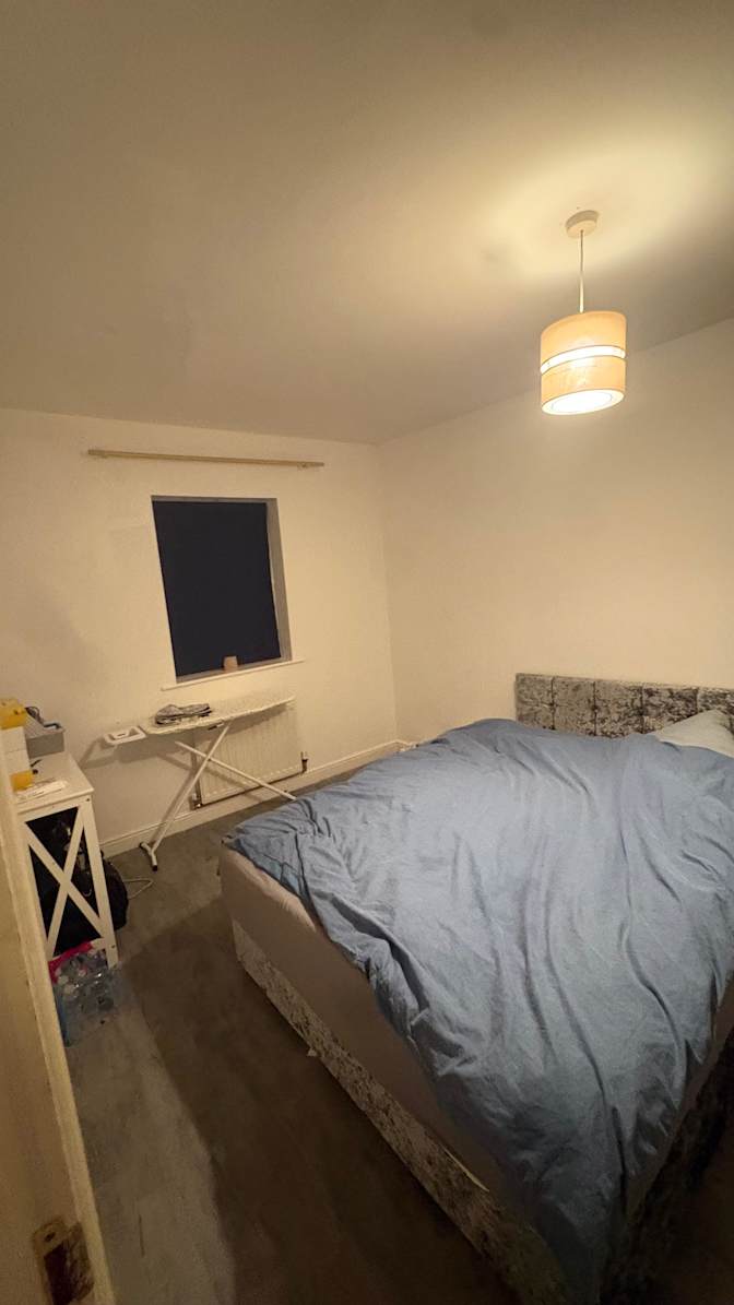 Hamudi's room