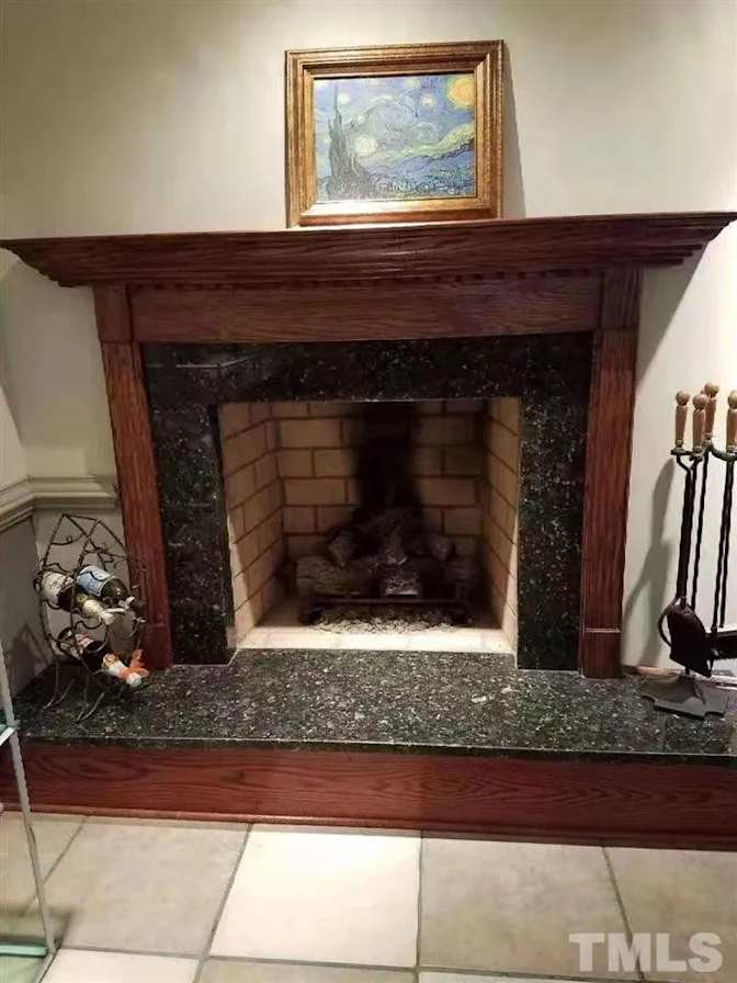 Alcove Rooms's room