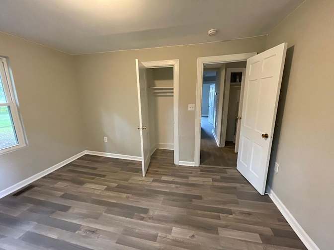 Alcove Rooms's room