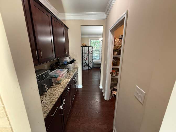 Alcove Rooms's room