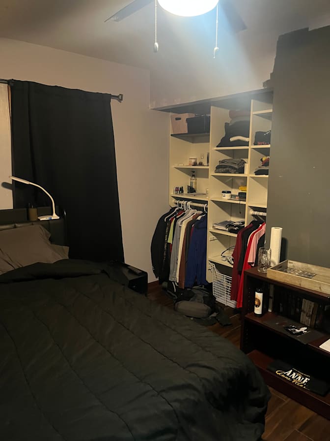 Mariano's room