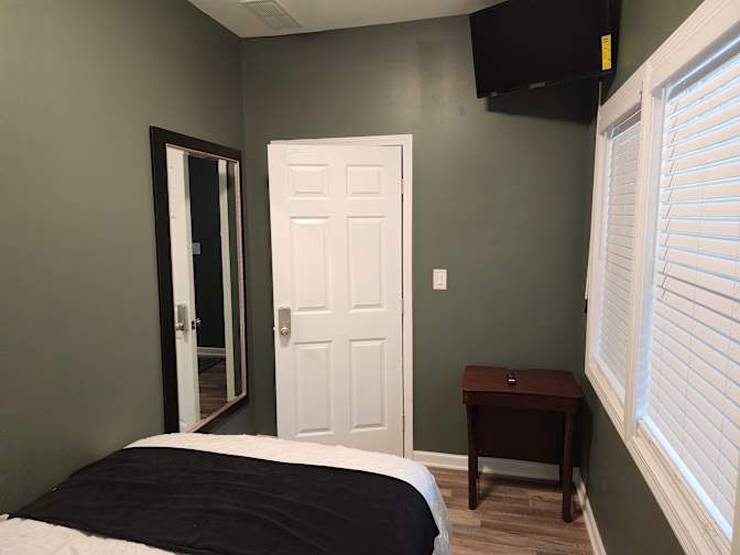 CL&C Property Management and Consulting's room
