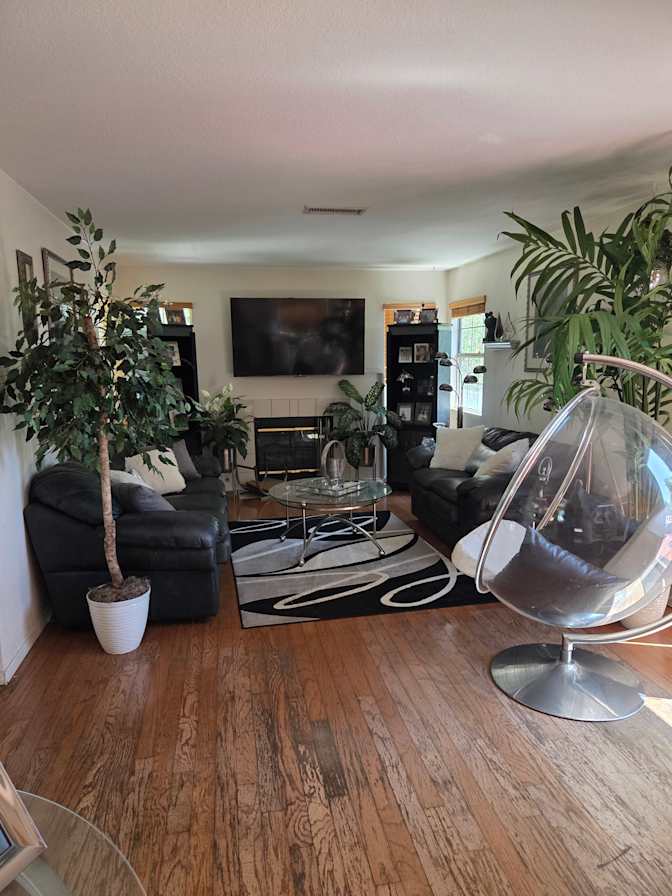 Kim's room