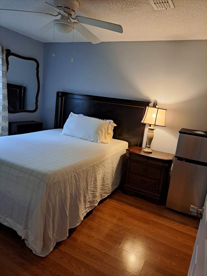 Viviene's room