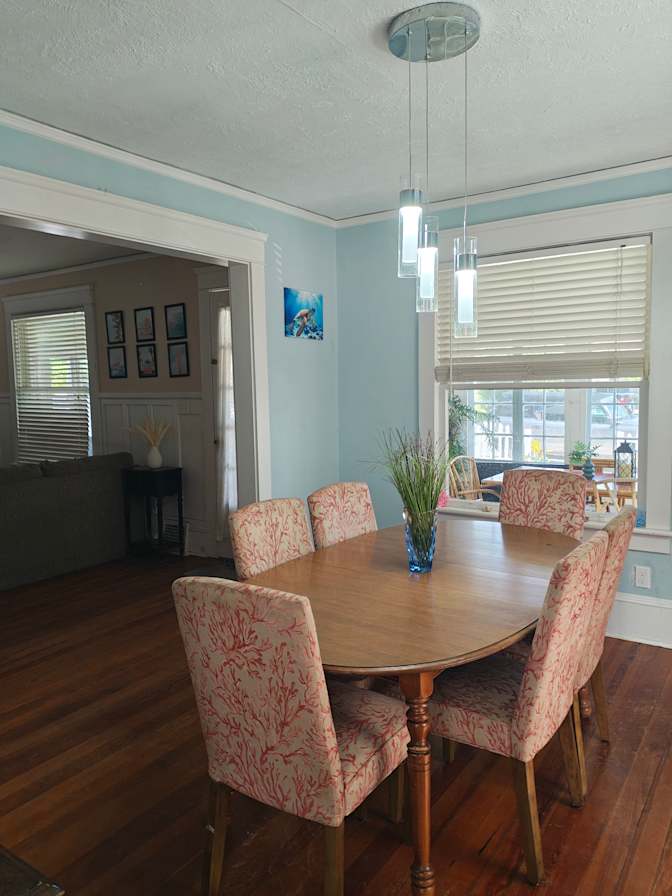 Melissa L Cox's room