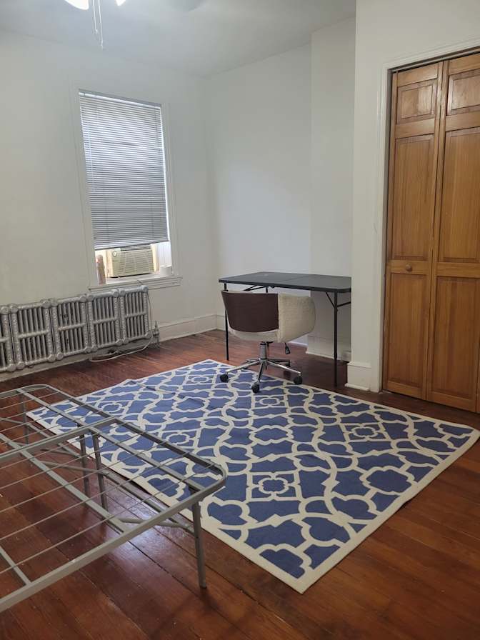 Lyn's room