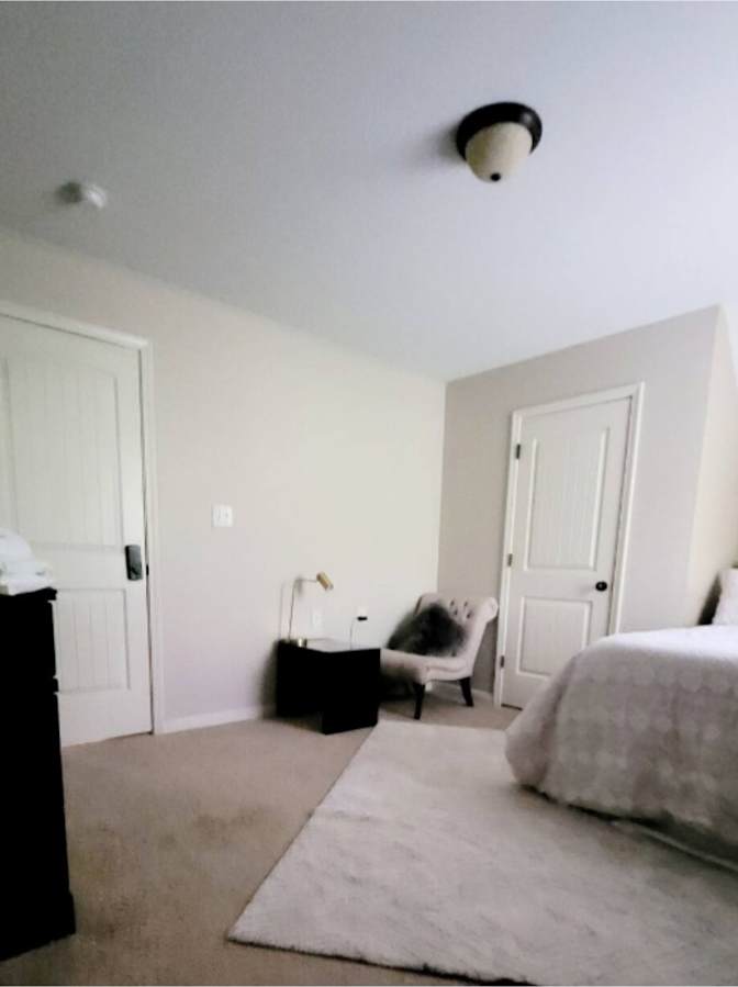Oshirley's room