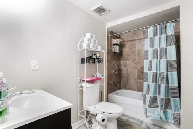 JM Properties's room