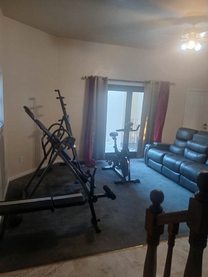 Miaamalia Martinez's room