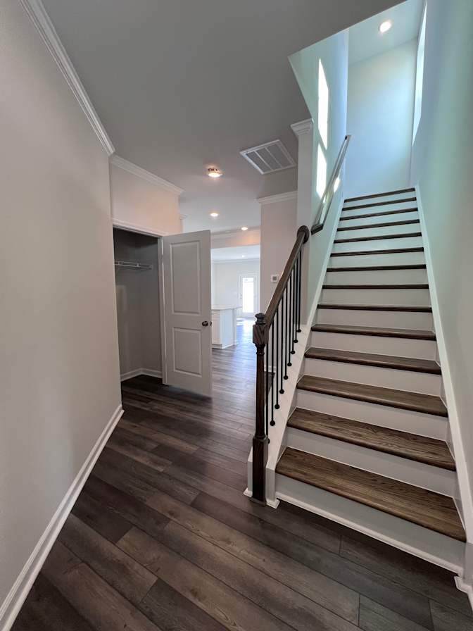 Alcove Rooms's room