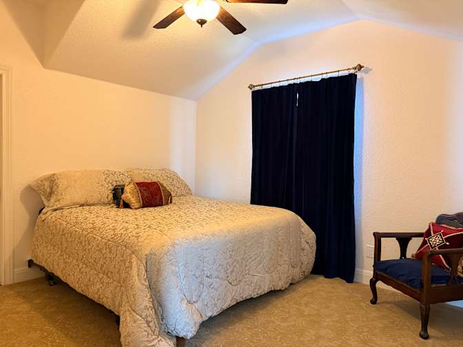 Lisa's room
