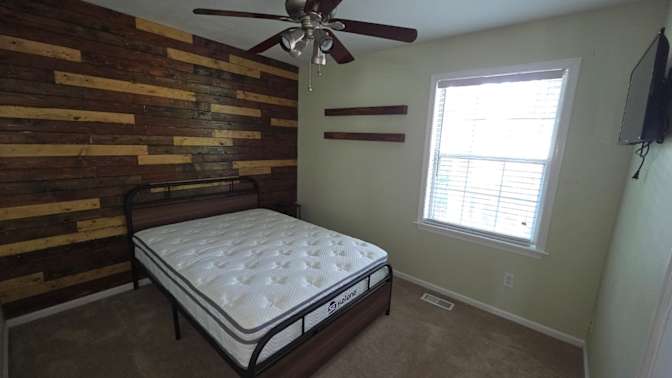 Michael Karlins's room