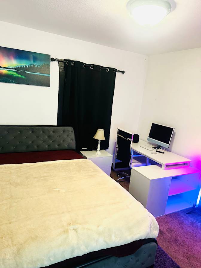 Silas's room