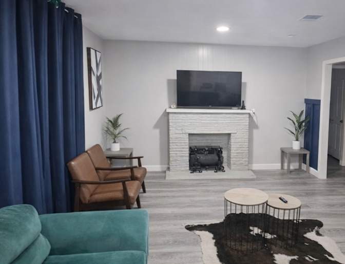 Rizing Phoenix Management's room