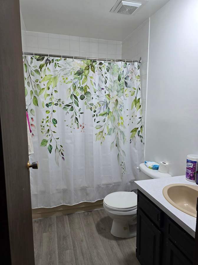 Jessica Elizabeth Francis's room