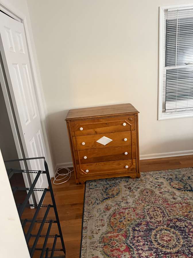 Liz's room
