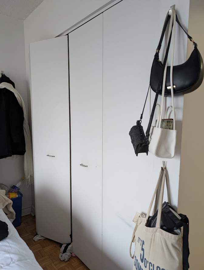 April-Anna Bremers's room