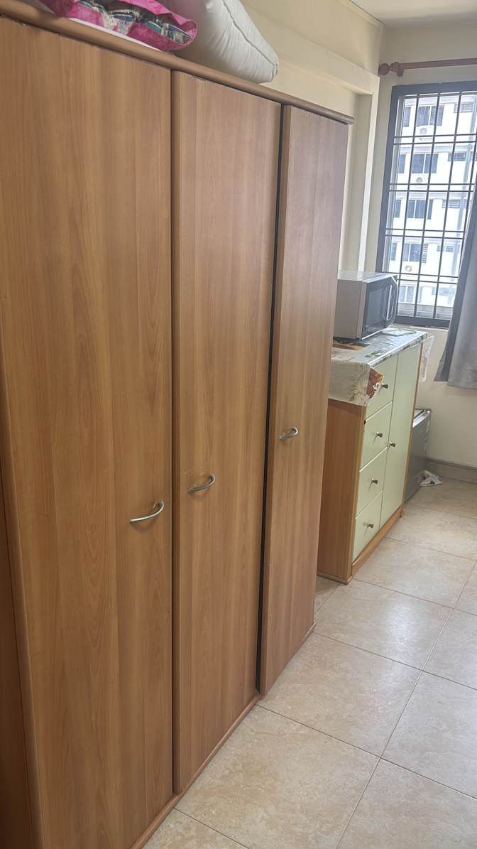Patbhu's room