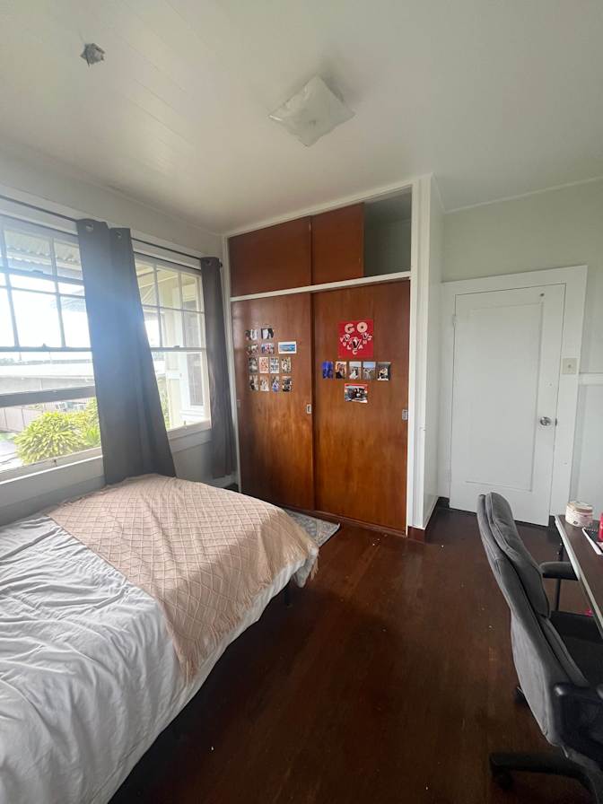 Isabelle's room