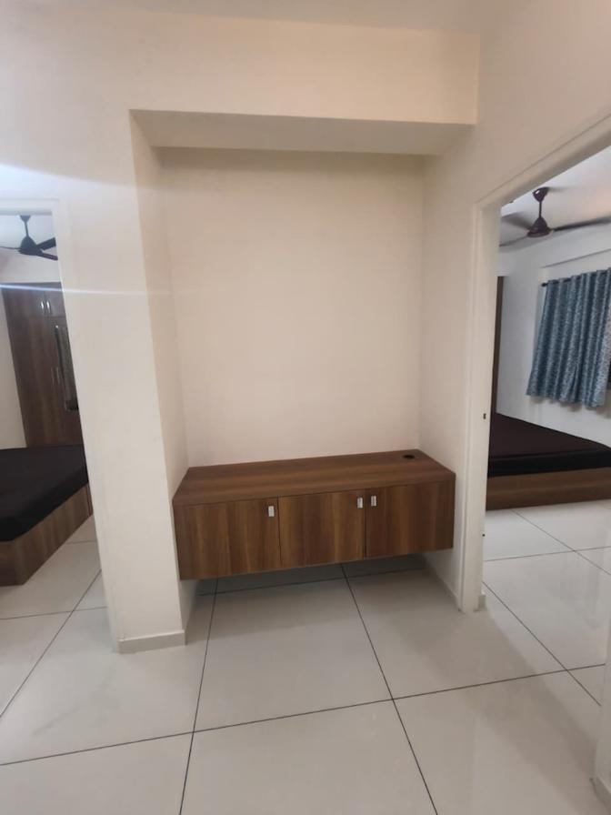 Ajai Thomas's room