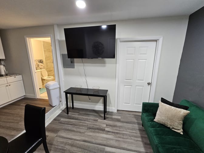 CL&C Property Management and Consulting's room