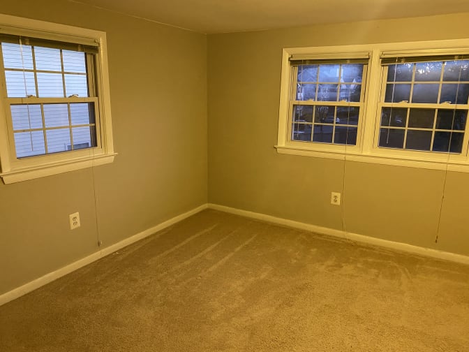 Akbar's room
