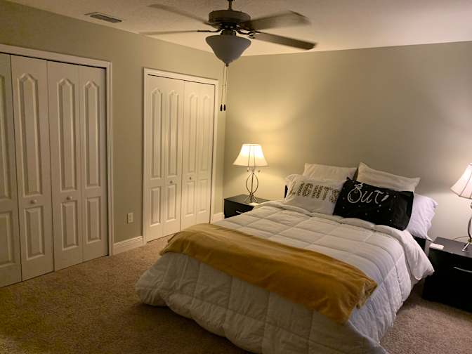 Betzy's room
