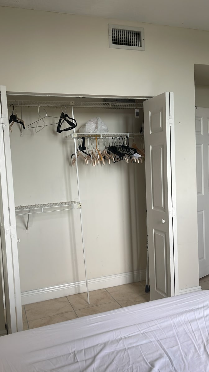 Erich alfonso's room