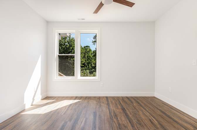 Alcove Rooms's room