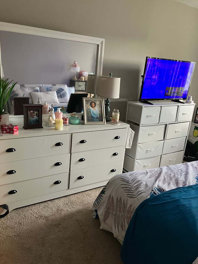 Linda's room