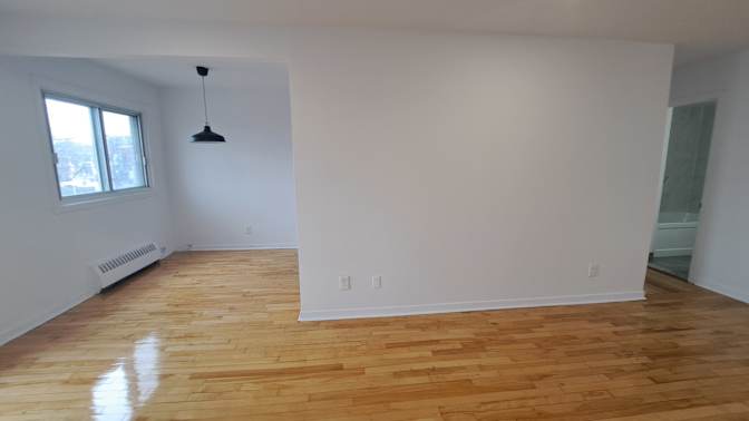 alexandra Triantafillos's room