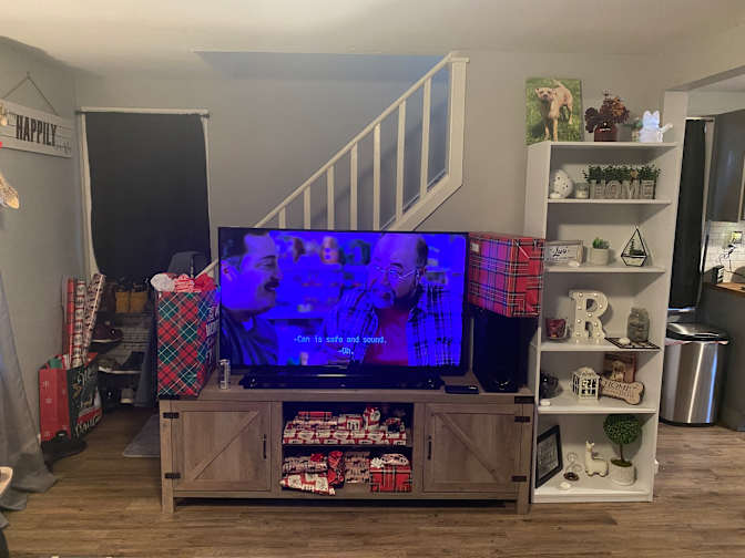 Rodney Makridis's room