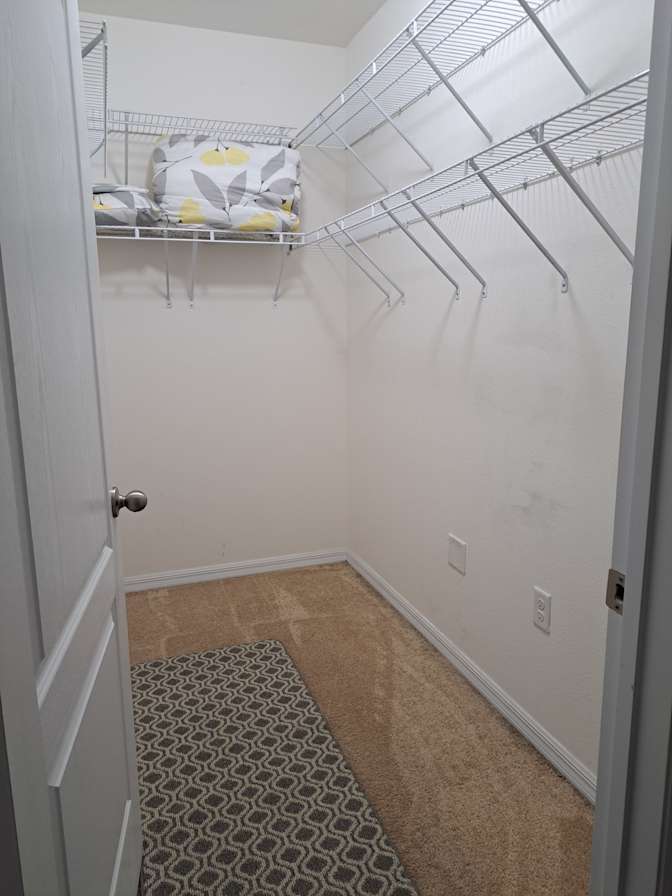 CHRISTY  KETSDEVER's room