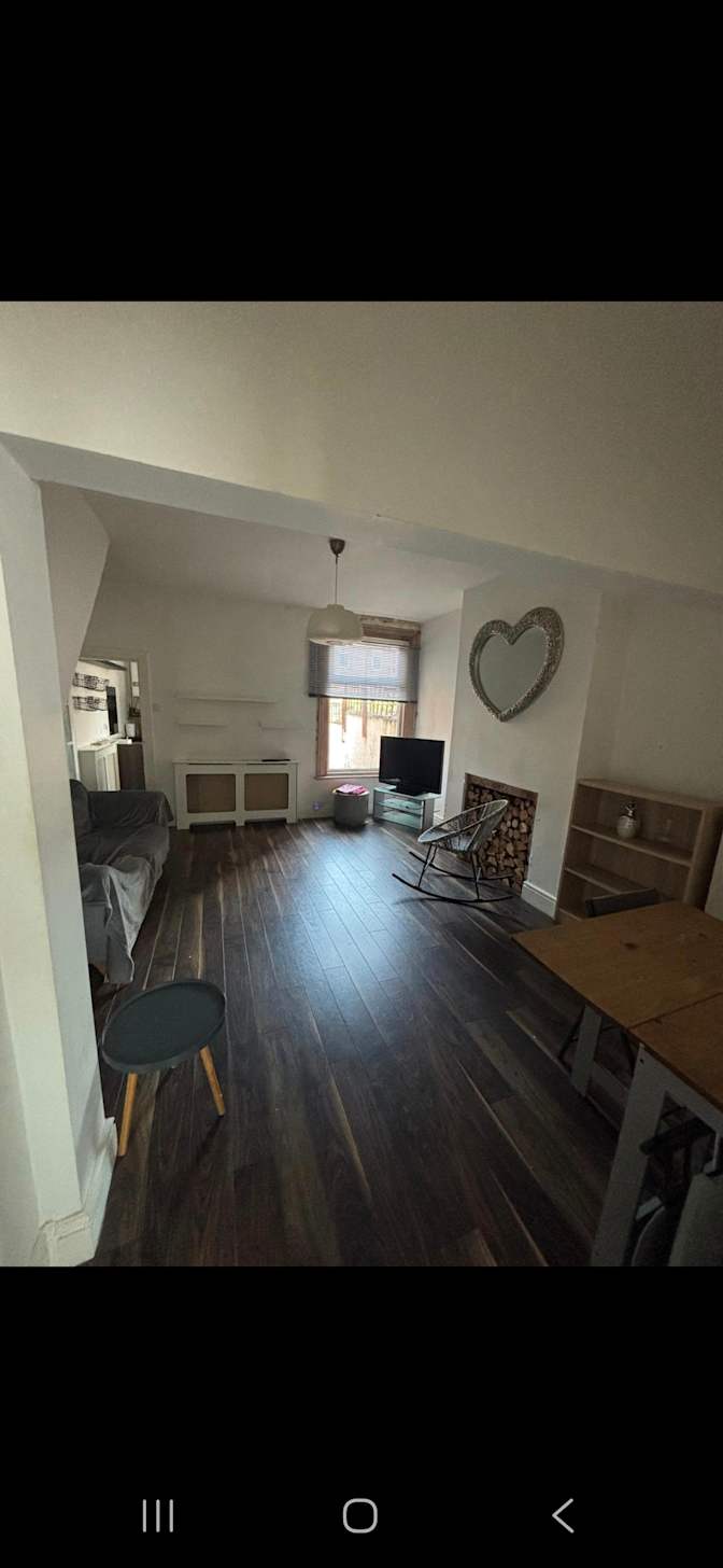 Ali's room