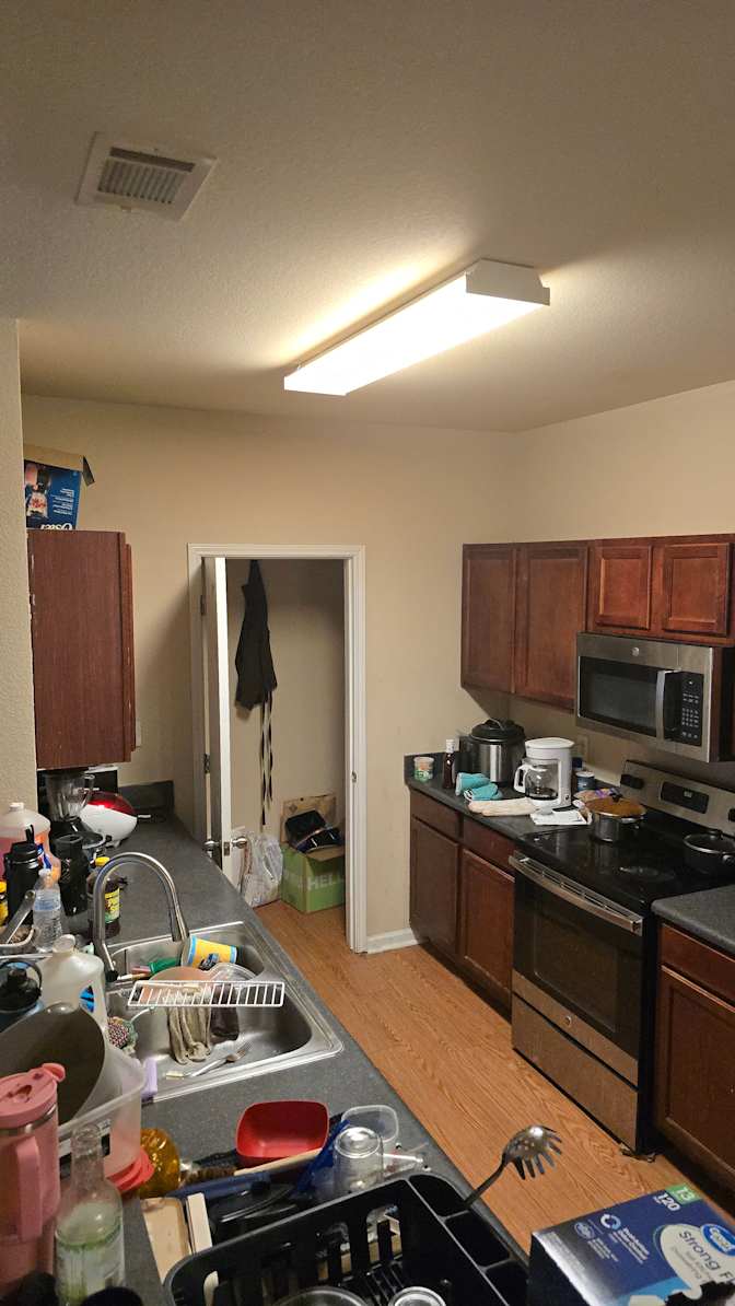 Omotayo's room