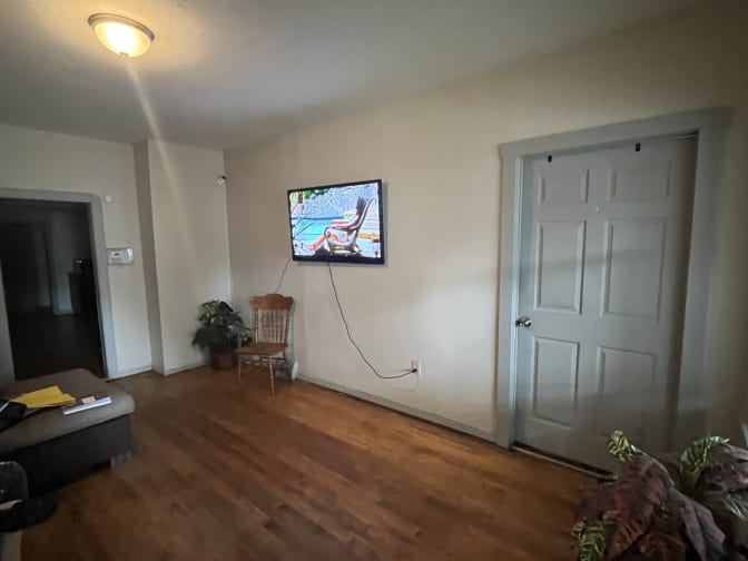 Jennifer's room