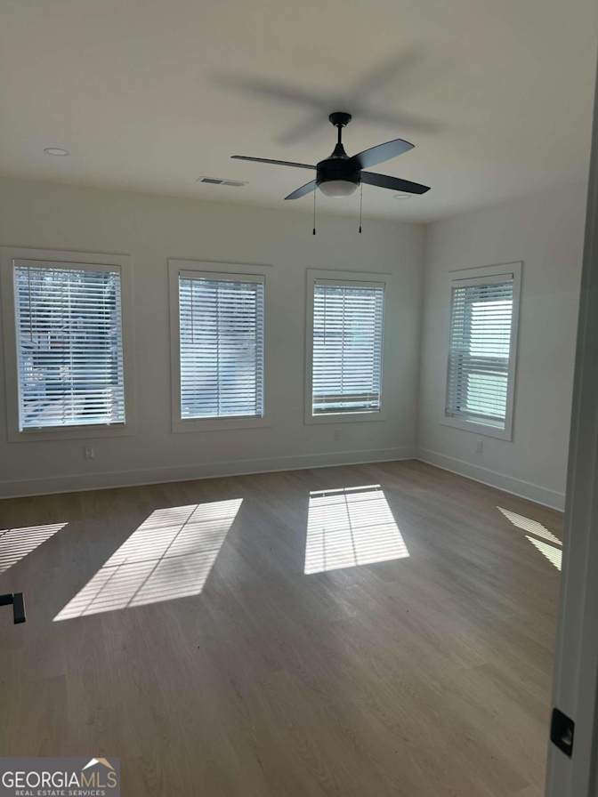 Alcove Rooms's room