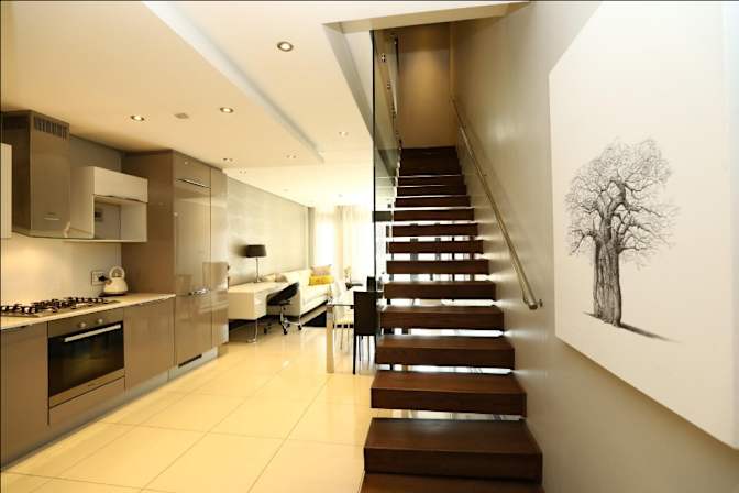 Mejury's room