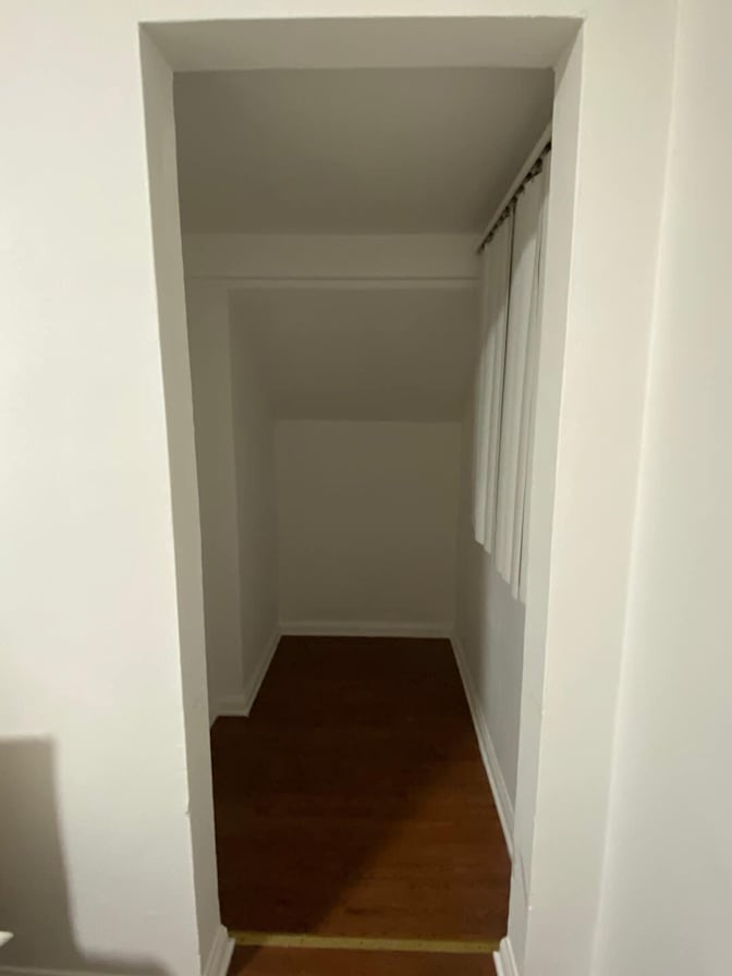 Elle's room
