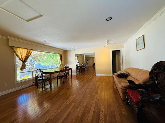Sunny's room