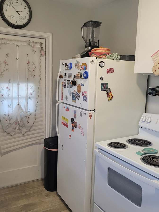 Elizabeth Perez's room
