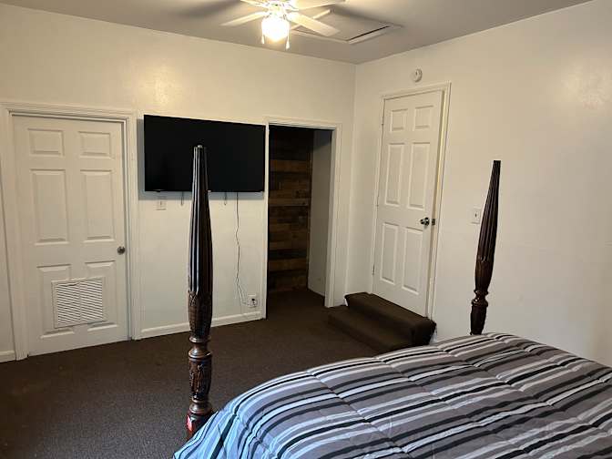 Rhonda's room
