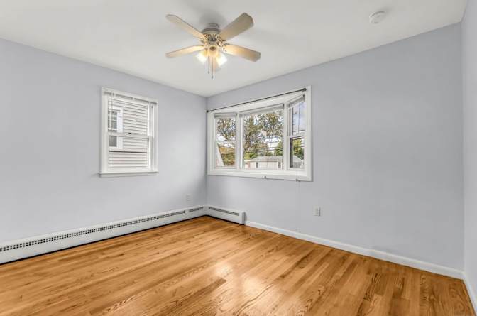 Scarlett's room