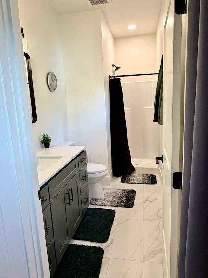 James  Harryhill's room