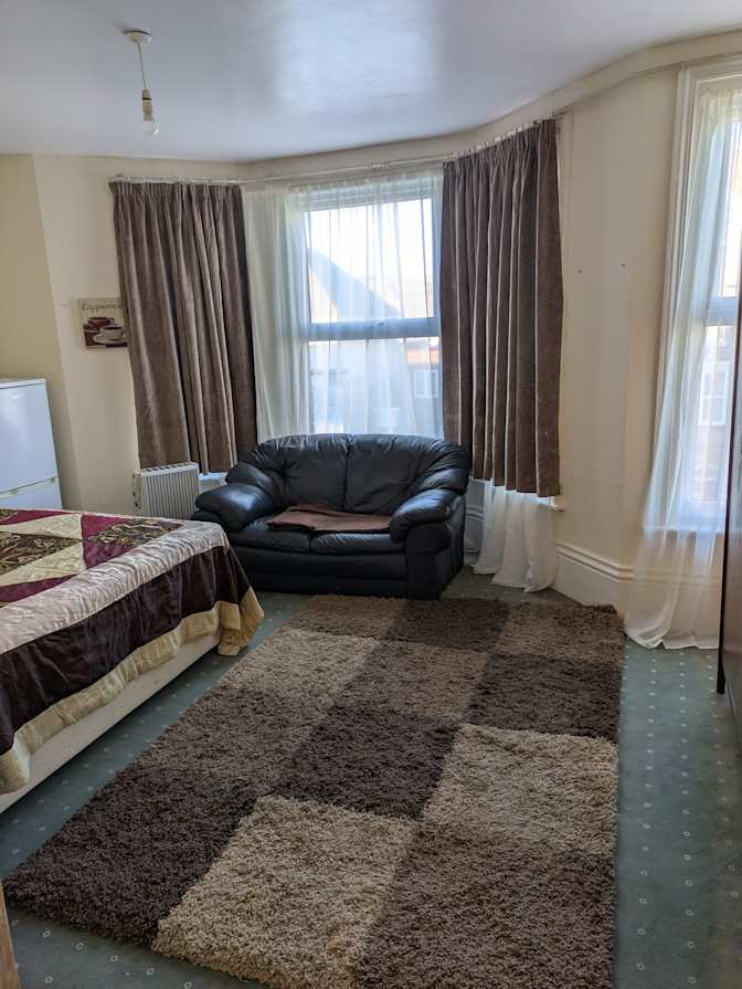 Jay Ali's room